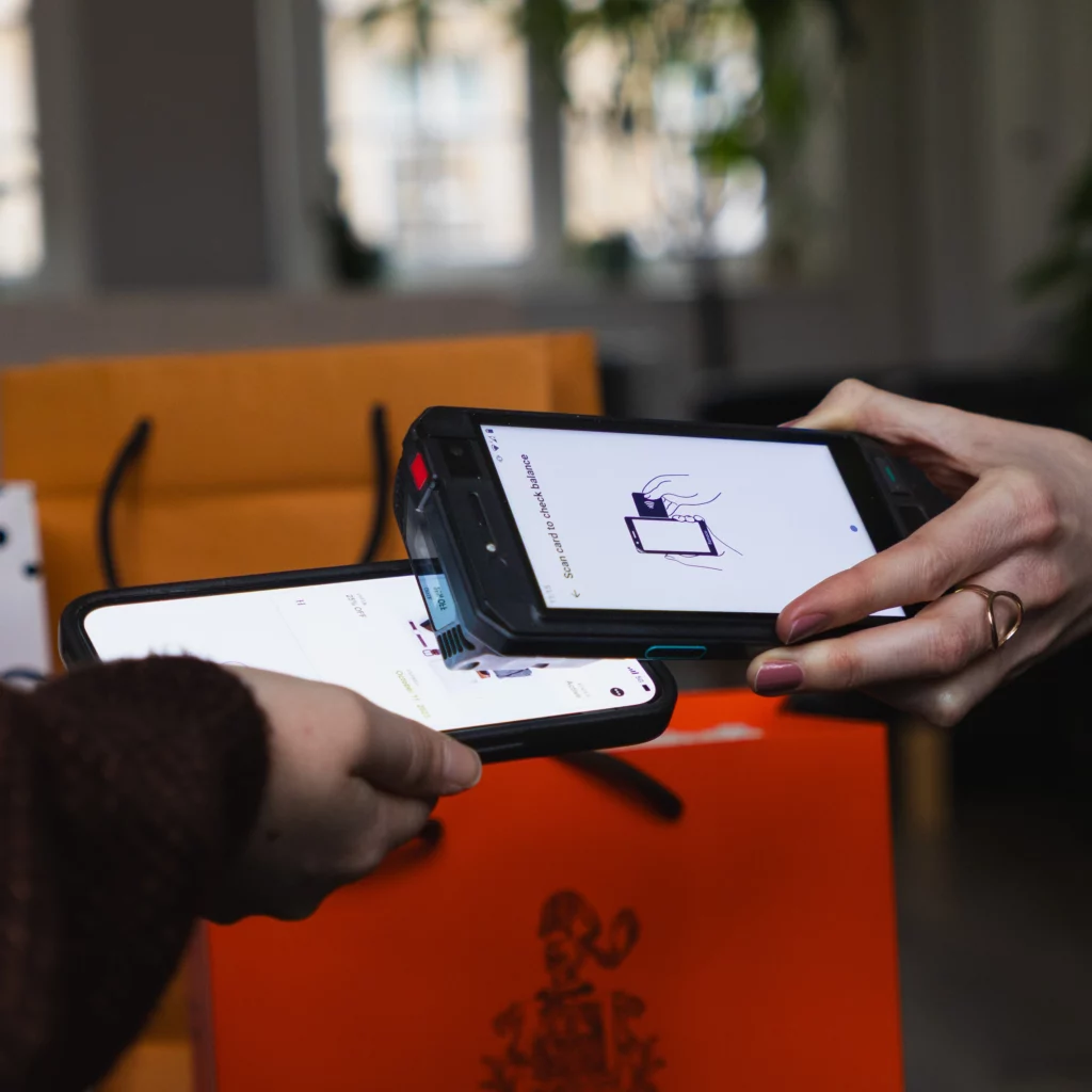 Retail Loyalty Programs management with FX325